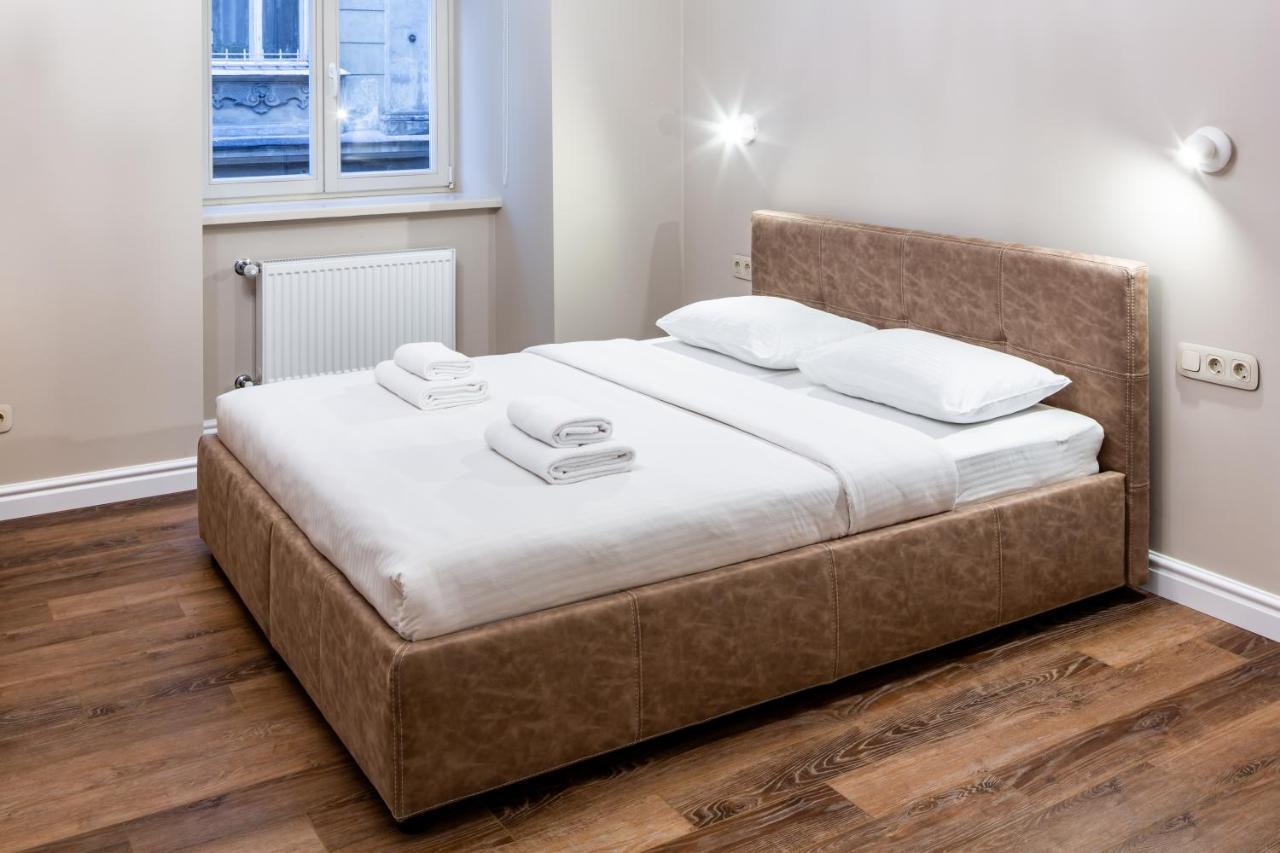 Romari Площа Катедральна 8 Leilighet Lviv Eksteriør bilde