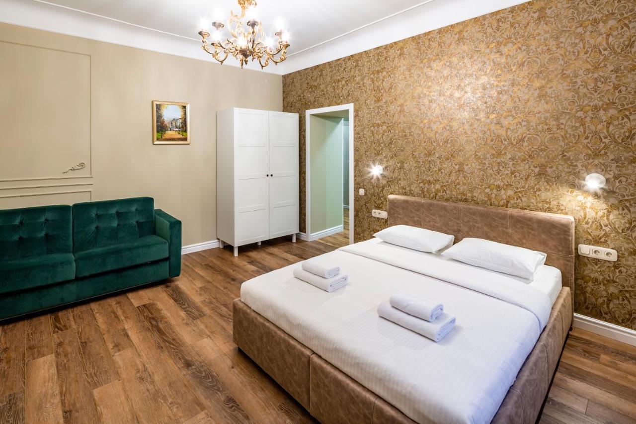 Romari Площа Катедральна 8 Leilighet Lviv Eksteriør bilde